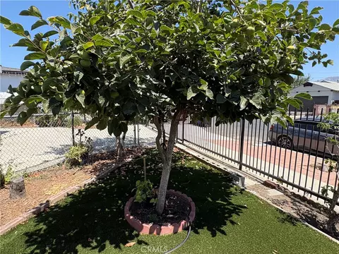 11241 De Haven Ave, Pacoima, CA 91331