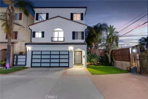 7330 De Soto, Canoga Park, CA 91303