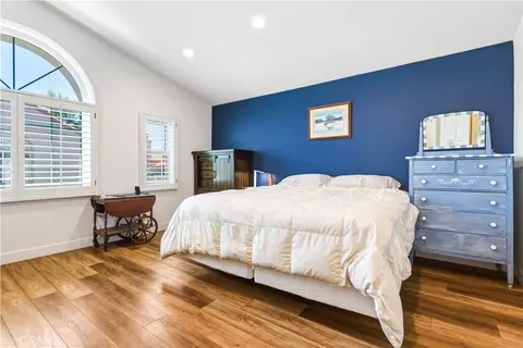 Bedroom - 22229 Shadow Vly, Chatsworth, CA 91311 photo 1 of 6