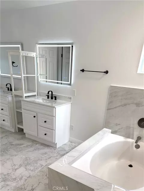 Bath - 6906 Hastings, Moorpark, CA 93021 photo 10 of 11