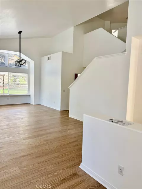 Living - 6906 Hastings, Moorpark, CA 93021 photo 9 of 10