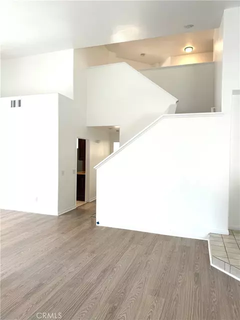 Living - 6906 Hastings, Moorpark, CA 93021 photo 8 of 10