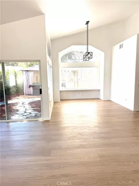 Living - 6906 Hastings, Moorpark, CA 93021 photo 5 of 10