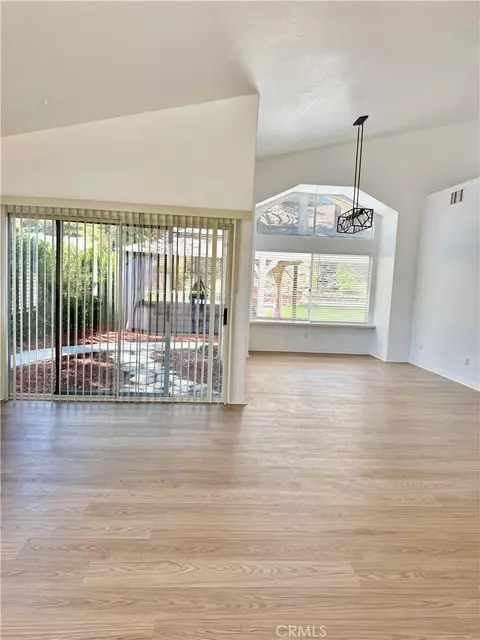 Living - 6906 Hastings, Moorpark, CA 93021 photo 4 of 9
