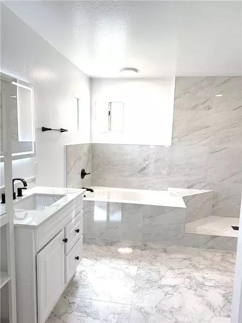 Bath - 6906 Hastings, Moorpark, CA 93021 photo 4 of 11