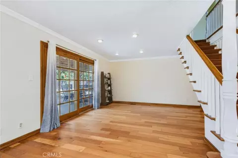 Living - 2977 Dorham Ct, Simi Valley, CA 93065 photo 3 of 7