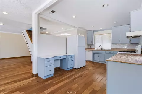 Kitchen - 2977 Dorham Ct, Simi Valley, CA 93065 photo 2 of 2