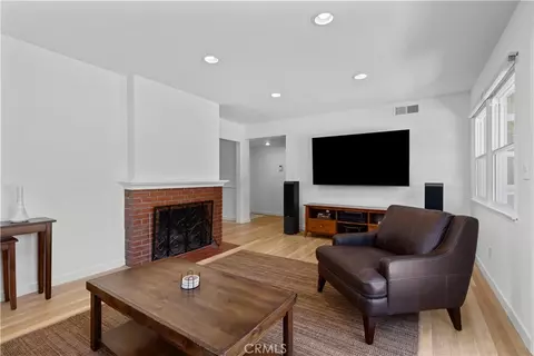 Living - 6319 Aura Ave, Tarzana, CA 91335 photo 2 of 2