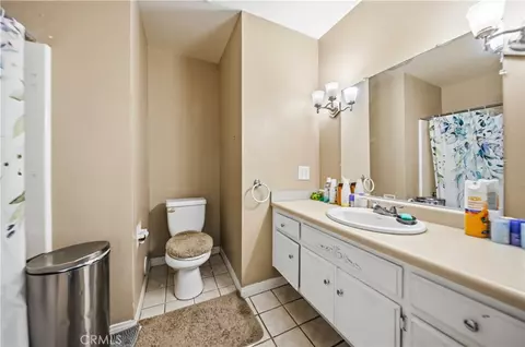 Bath - 21511 San Gabriel, Tehachapi, CA 93561 photo 1 of 2