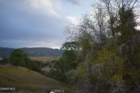 19300 Moon, Tehachapi, CA 93561 photo 3