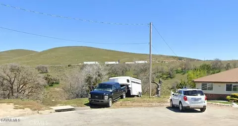 19300 Moon, Tehachapi, CA 93561 photo 2