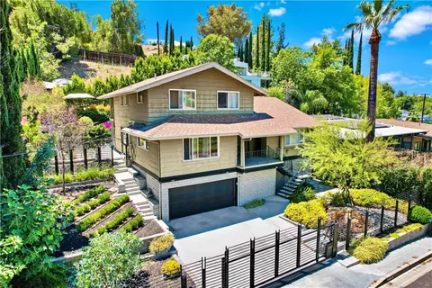22921 Cass Ave, Woodland Hills, CA 91364