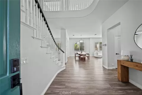 Entry Way - 28251 Infinity, Santa Clarita, CA 91390 photo 2 of 10