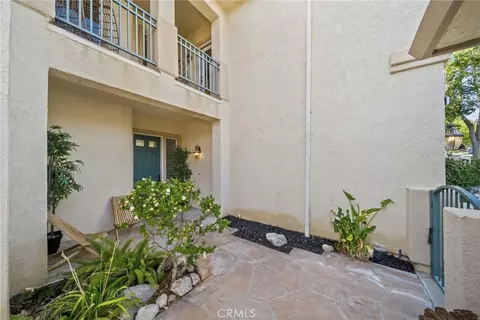 Exterior - 28251 Infinity, Santa Clarita, CA 91390 photo 11 of 12