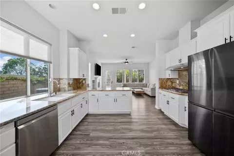 Entry Way - 28251 Infinity, Santa Clarita, CA 91390 photo 6 of 10