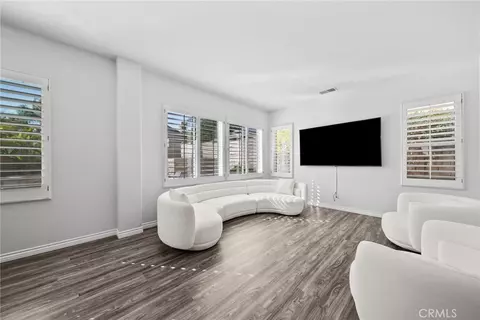 Living - 28251 Infinity, Santa Clarita, CA 91390 photo 1 of 6