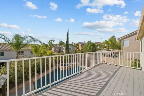 Exterior - 28251 Infinity, Santa Clarita, CA 91390 photo 5 of 12