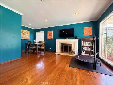 Living - 17101 Gault St, Van Nuys, CA 91406 photo 2 of 2