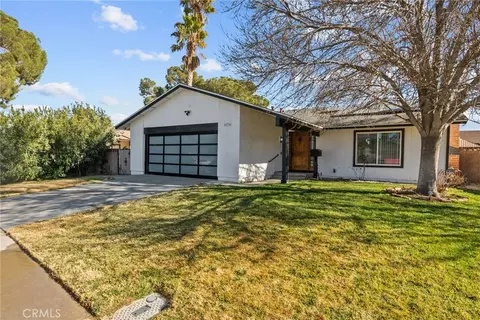 Exterior - 44256 Sancroft Ave, Lancaster, CA 93535 photo 2 of 4