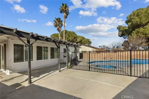 Exterior - 44256 Sancroft Ave, Lancaster, CA 93535 photo 3 of 4