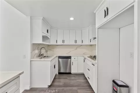 Kitchen - 44256 Sancroft Ave, Lancaster, CA 93535 photo 1 of 2