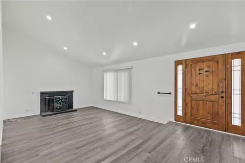 Living - 44256 Sancroft Ave, Lancaster, CA 93535 photo 3 of 6