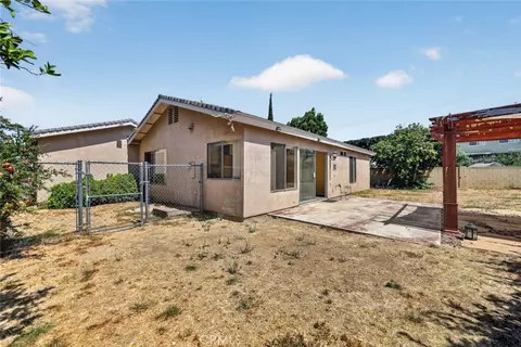 Exterior - 2380 Bryson Pl, Simi Valley, CA 93065 photo 7 of 9