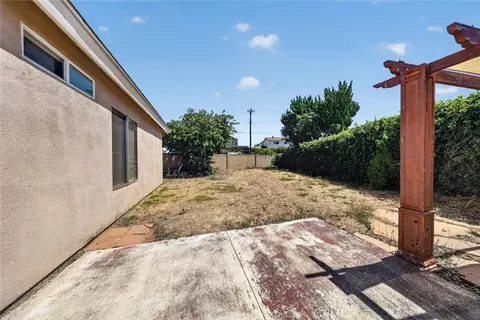 Exterior - 2380 Bryson Pl, Simi Valley, CA 93065 photo 4 of 9