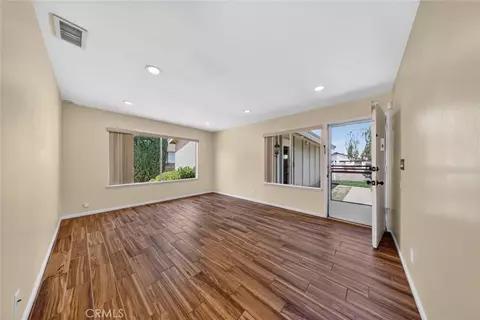 Living - 2380 Bryson Pl, Simi Valley, CA 93065 photo 1 of 3