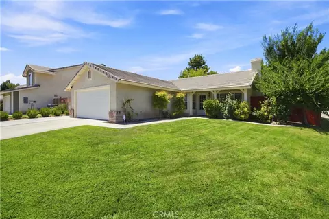 44719 Tarragon Dr, Lancaster, CA 93536