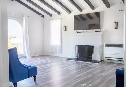 3208 W 74th St, Los Angeles, CA 90043
