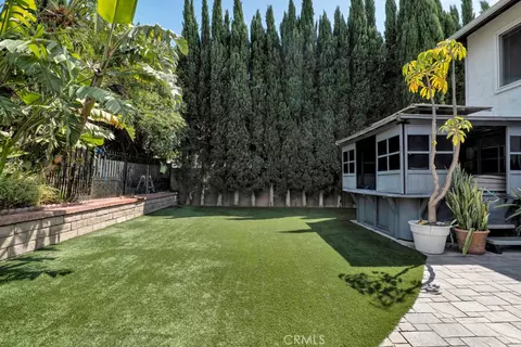 Exterior - 2048 Shelby Ln, Simi Valley, CA 93065 photo 9 of 10