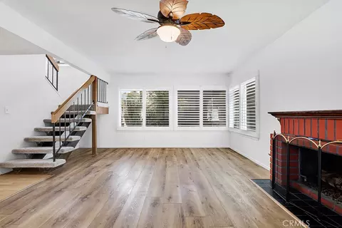 Living - 2048 Shelby Ln, Simi Valley, CA 93065 photo 1 of 4