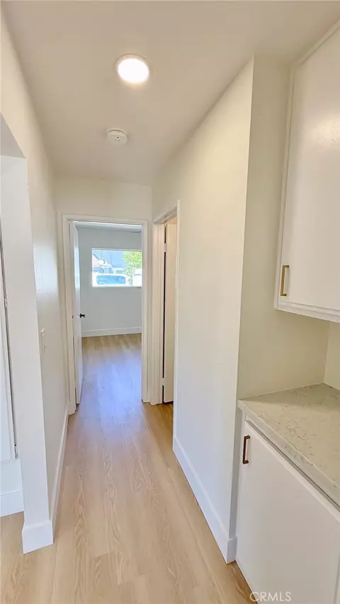 Entry Way - 28196 Robin, Saugus, CA 91350 photo 2 of 2