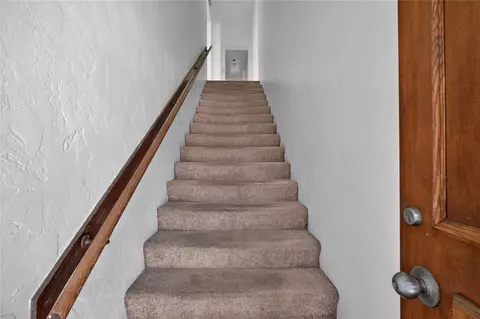 Entry Way - 804 E Palmer Ave, Glendale, CA 91205 photo 9 of 12