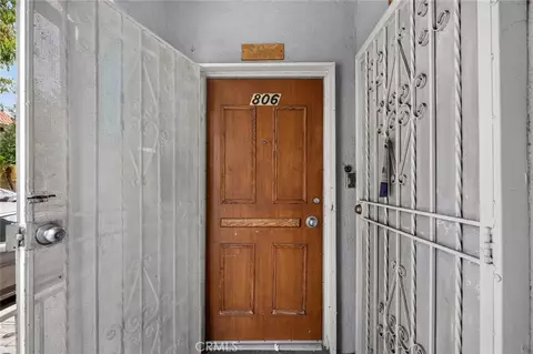 Entry Way - 804 E Palmer Ave, Glendale, CA 91205 photo 6 of 12