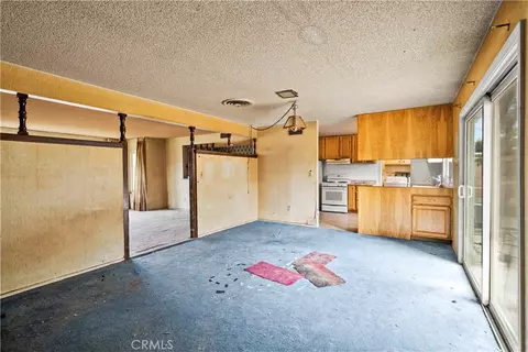 Living - 1340 Durham St, Simi Valley, CA 93065 photo 4 of 6