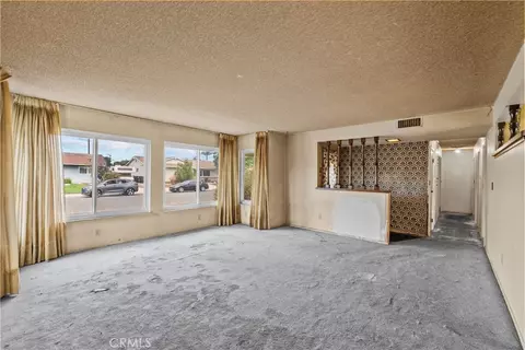 Living - 1340 Durham St, Simi Valley, CA 93065 photo 3 of 6