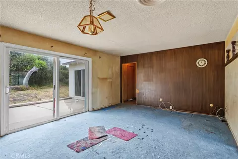Living - 1340 Durham St, Simi Valley, CA 93065 photo 5 of 6