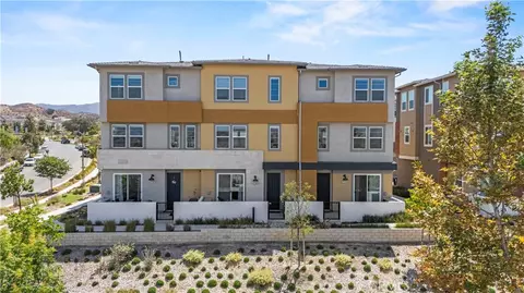 27105 Valley Oak, Valencia, CA 91381
