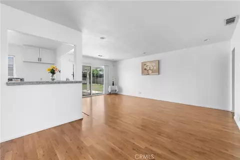 Living - 13902 S Zamora, Compton, CA 90222 photo 2 of 6