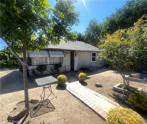 10605 Laurel Cyn, Pacoima, CA 91331