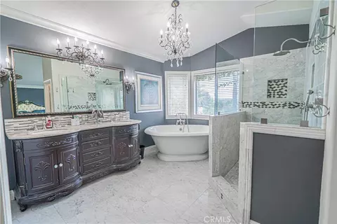 Bath - 21720 Don Gee Ct, Saugus, CA 91350 photo 3 of 8