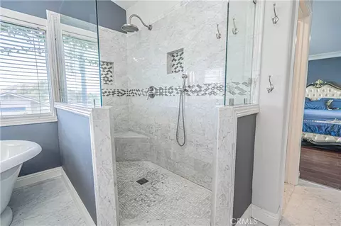 Bath - 21720 Don Gee Ct, Saugus, CA 91350 photo 4 of 8