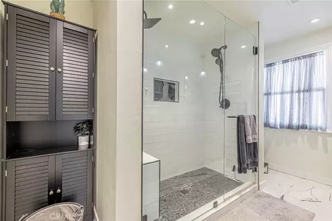 Bath - 2575 Victoria, Simi Valley, CA 93065 photo 2 of 5