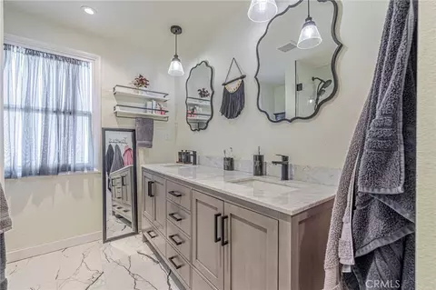 Bath - 2575 Victoria, Simi Valley, CA 93065 photo 1 of 5
