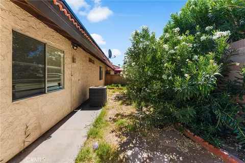 Exterior - 1152 E Avenue J12, Lancaster, CA 93535 photo 3 of 5