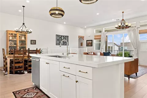 Kitchen - 27628 Exploration, Valencia, CA 91381 photo 3 of 4