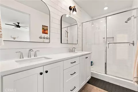 Bath - 27628 Exploration, Valencia, CA 91381 photo 2 of 3