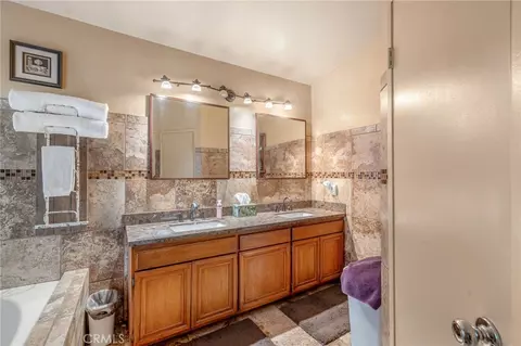 Bath - 559 Amethyst, Walnut, CA 91789 photo 2 of 6